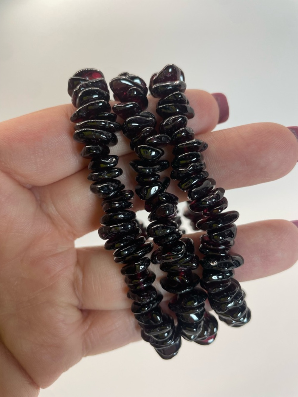 ONE Dark Garnet Chip Bead Stretch Bracelet - 9mm (0100)